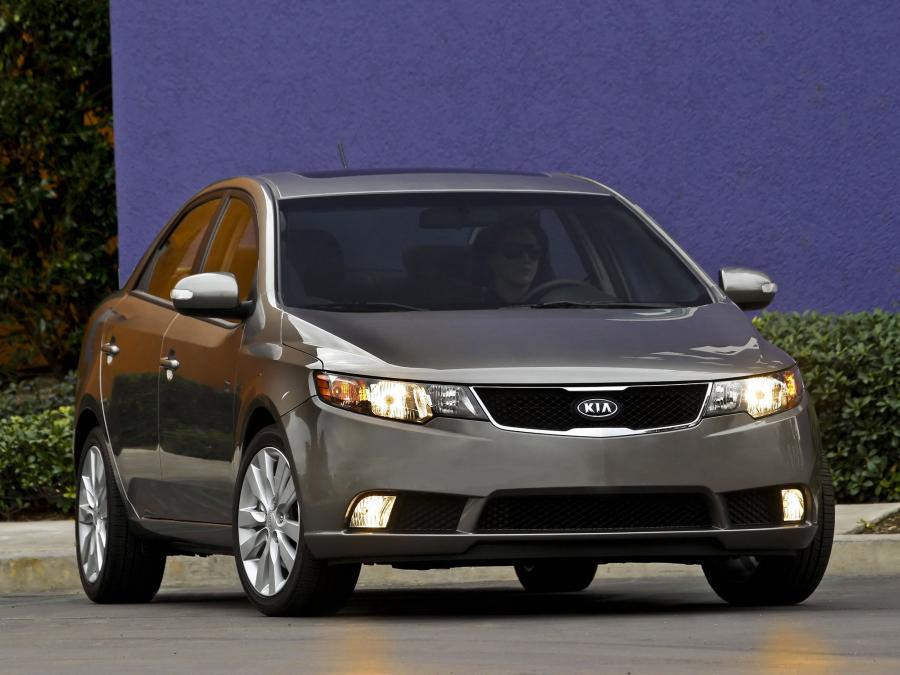  Kia Forte 2009 года  (фото 25 из 128)